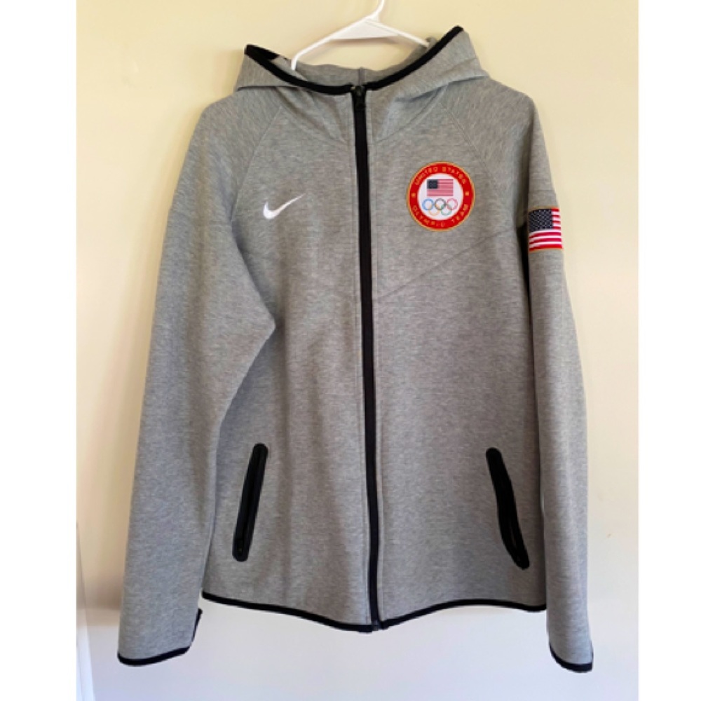 Nike Women’s Official Olympic zip jacket, size XL